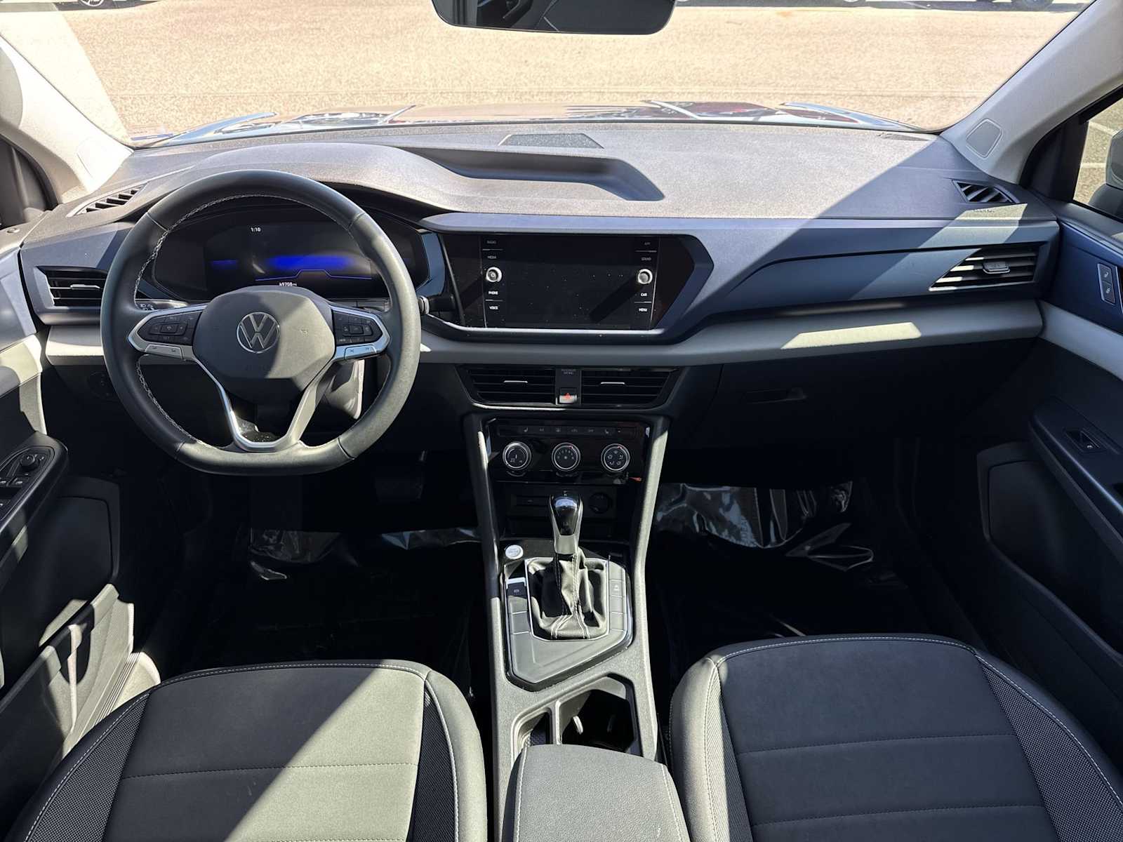 Thumbnail: 2023 Volkswagen Taos - 14