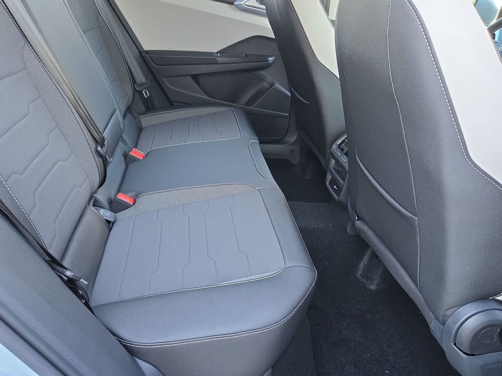 Thumbnail: 2025 Volkswagen Taos - 20