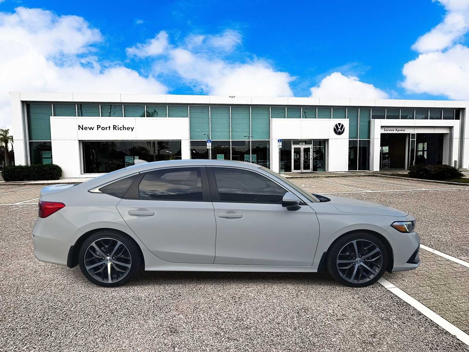 Thumbnail: 2023 Honda Civic - 9