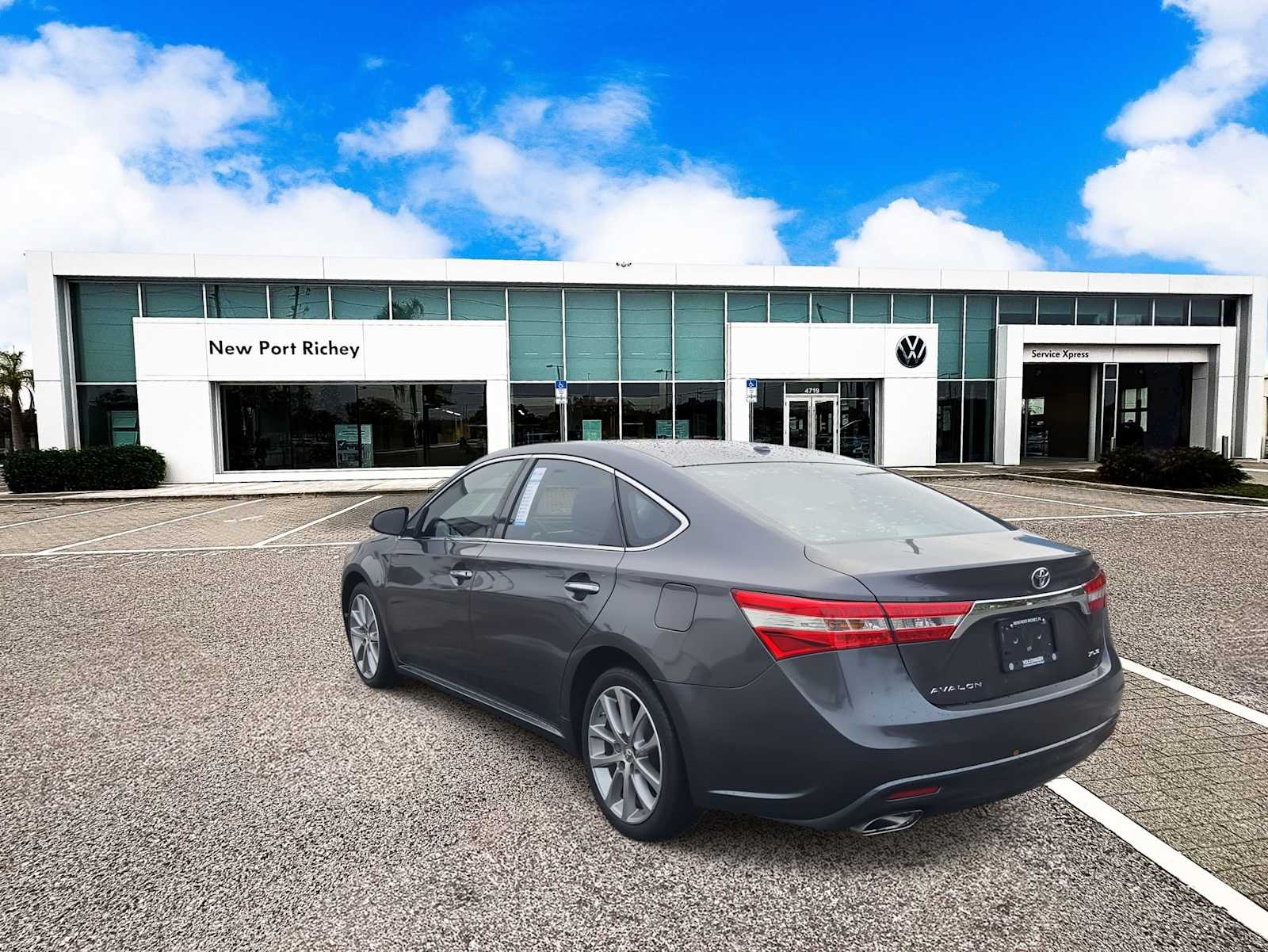 Thumbnail: 2014 Toyota Avalon - 6