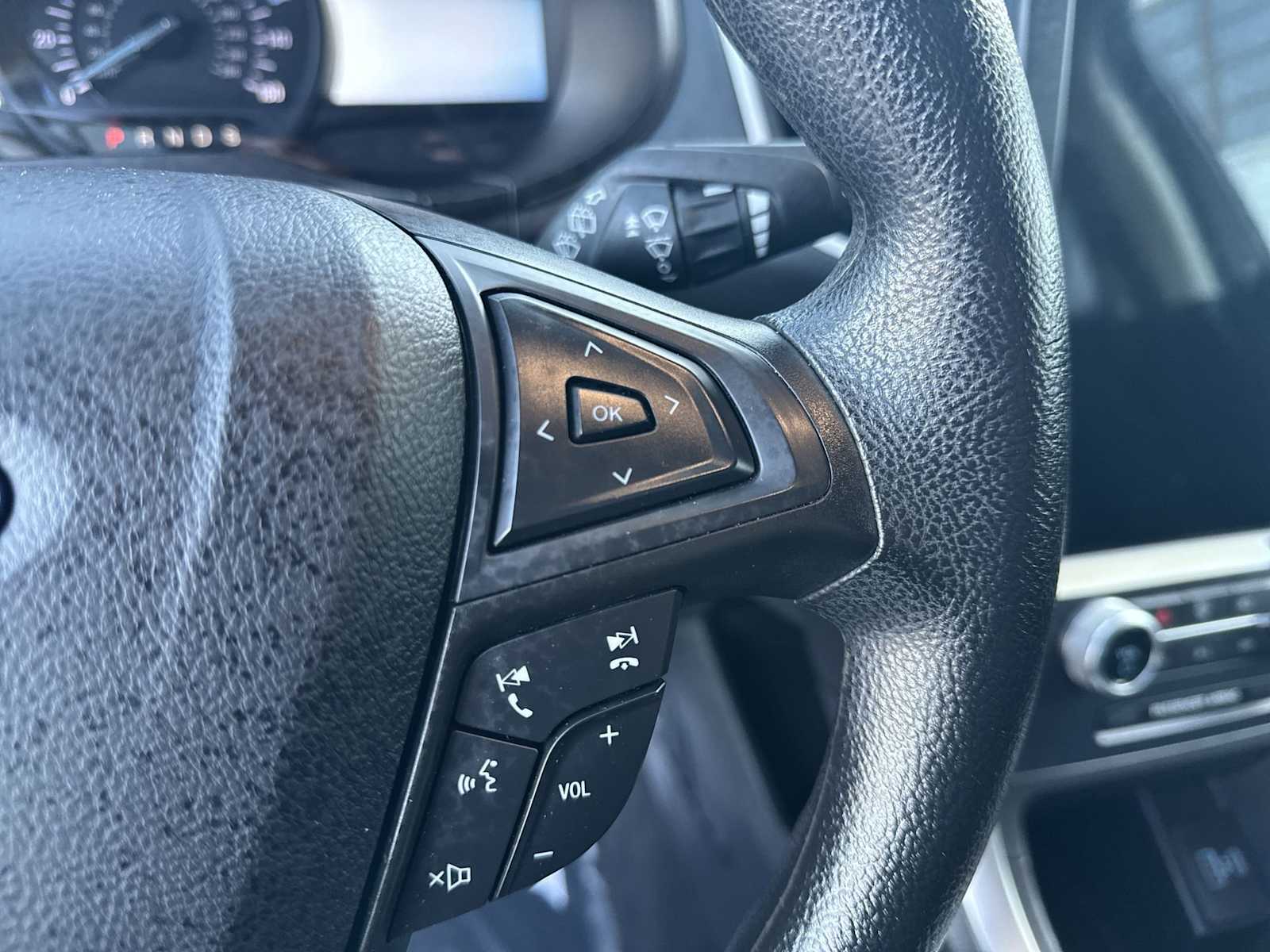 Thumbnail: 2023 Ford Edge - 22