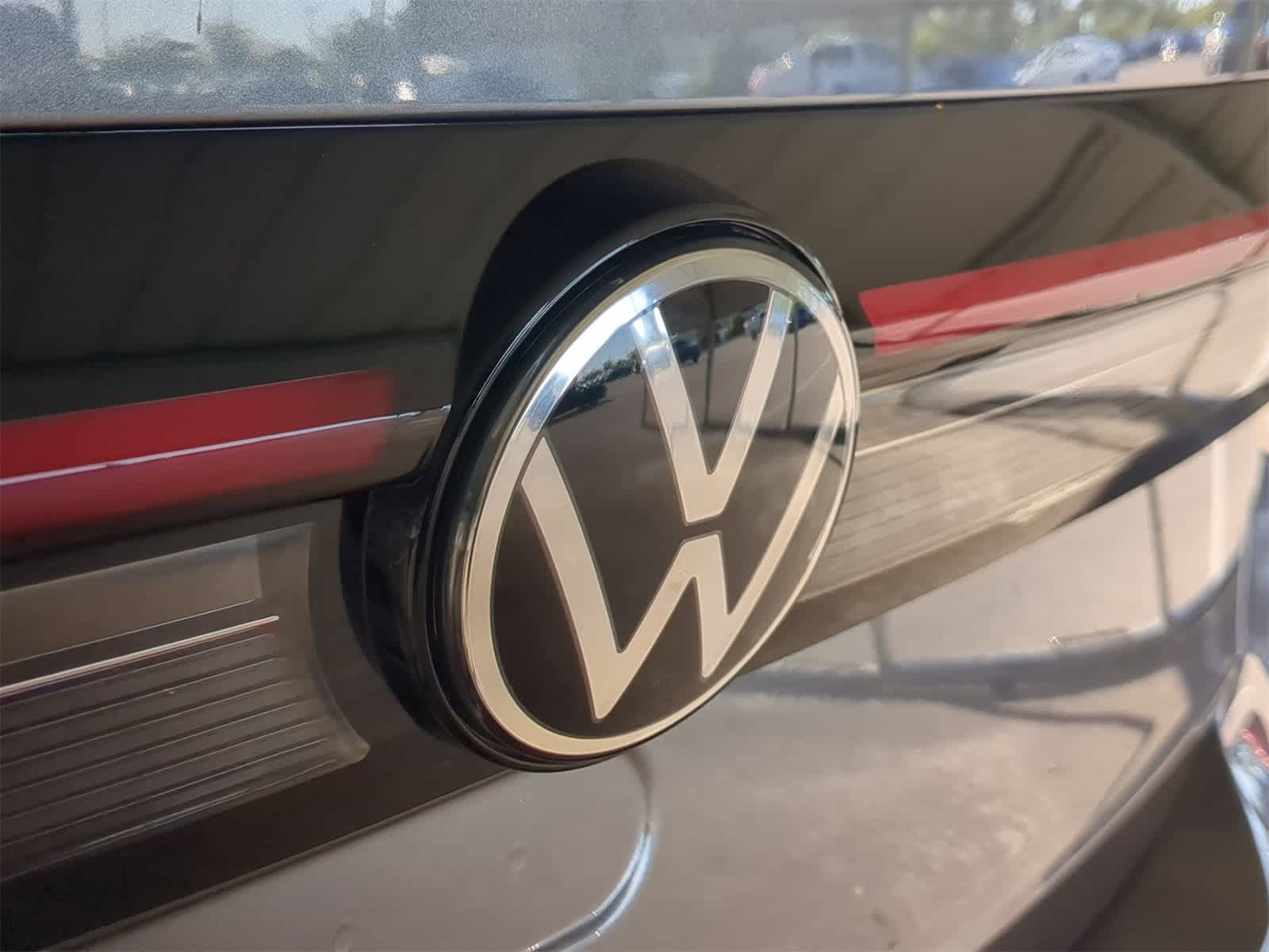 Thumbnail: 2025 Volkswagen Taos - 12