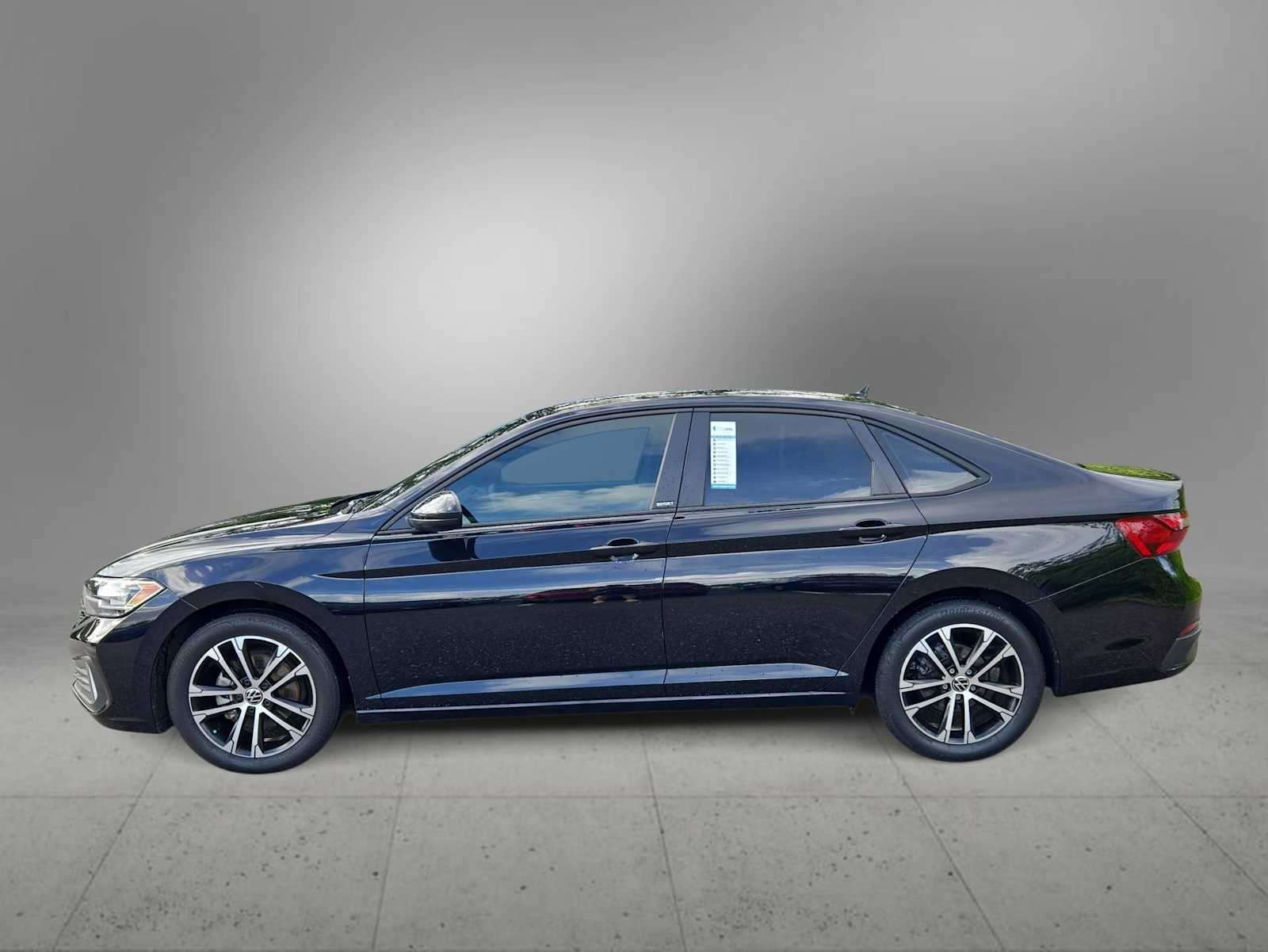 Thumbnail: 2024 Volkswagen Jetta - 5