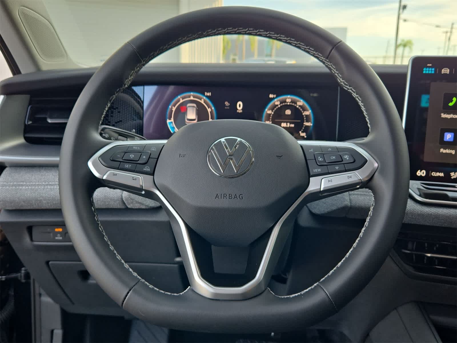 Thumbnail: 2025 Volkswagen Tiguan - 23