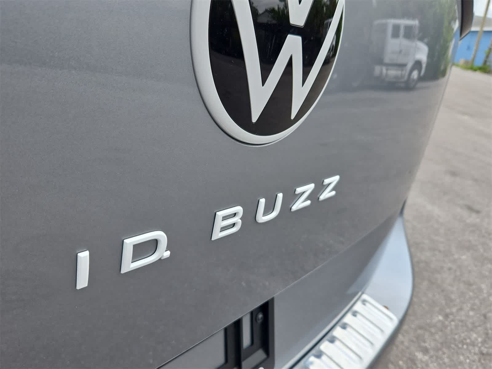 Thumbnail: 2025 Volkswagen ID.Buzz - 13