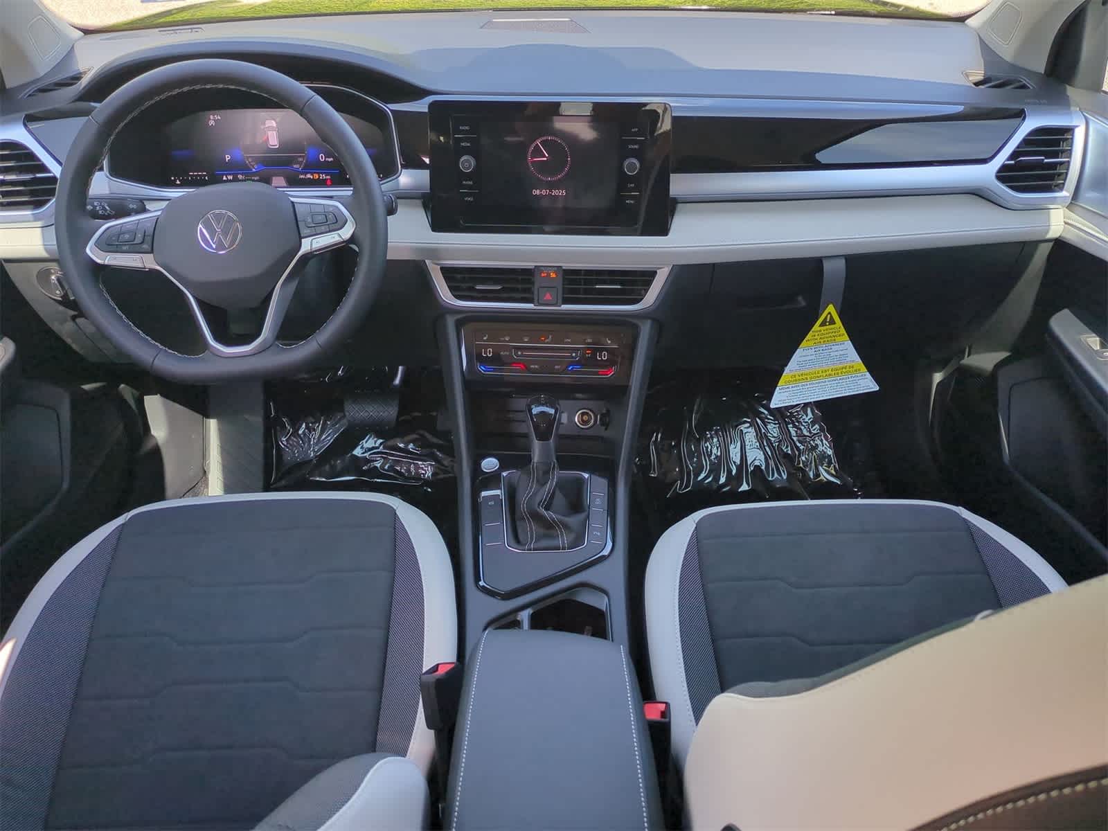 Thumbnail: 2025 Volkswagen Taos - 16