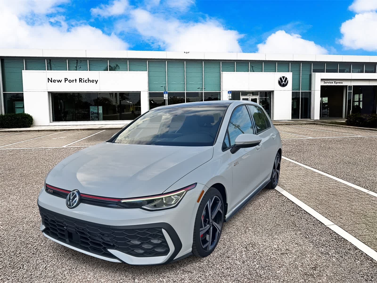 Thumbnail: 2026 Volkswagen Golf - 4