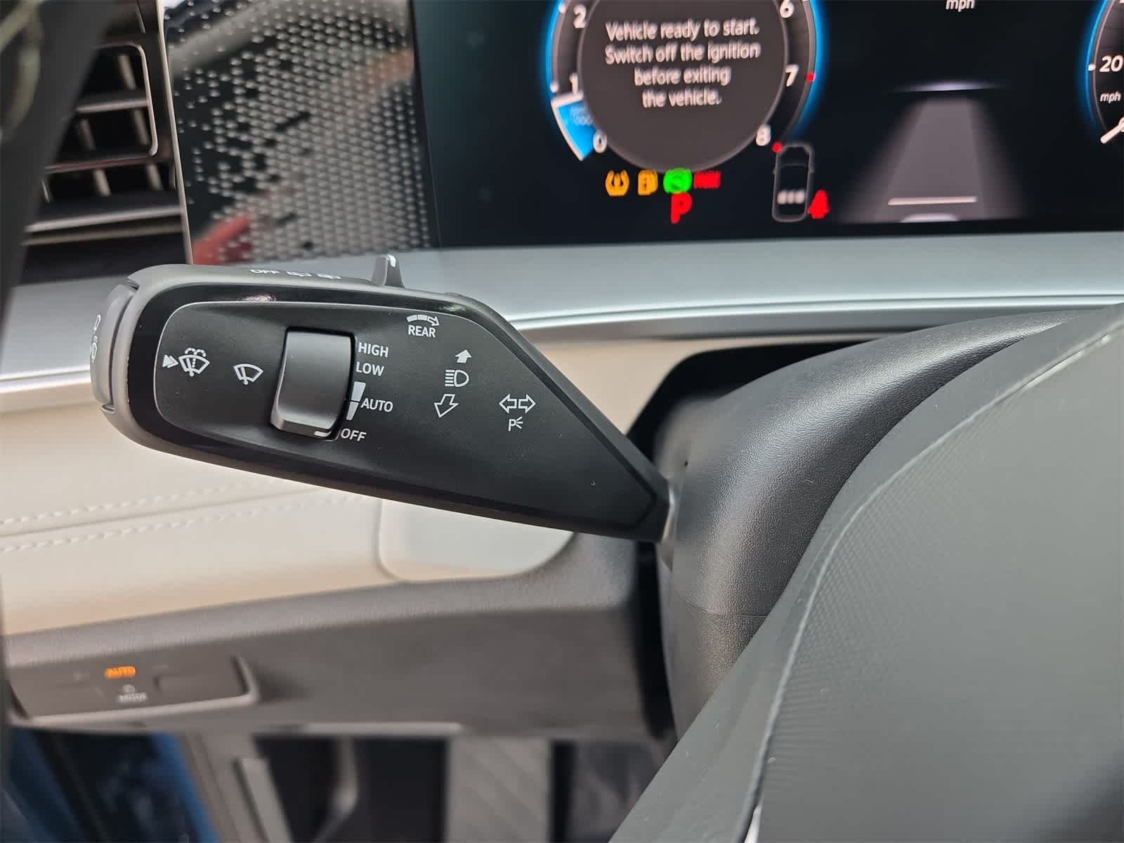 Thumbnail: 2025 Volkswagen Tiguan - 26