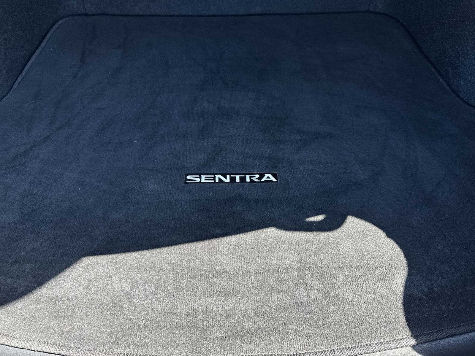 Thumbnail: 2021 Nissan Sentra - 32