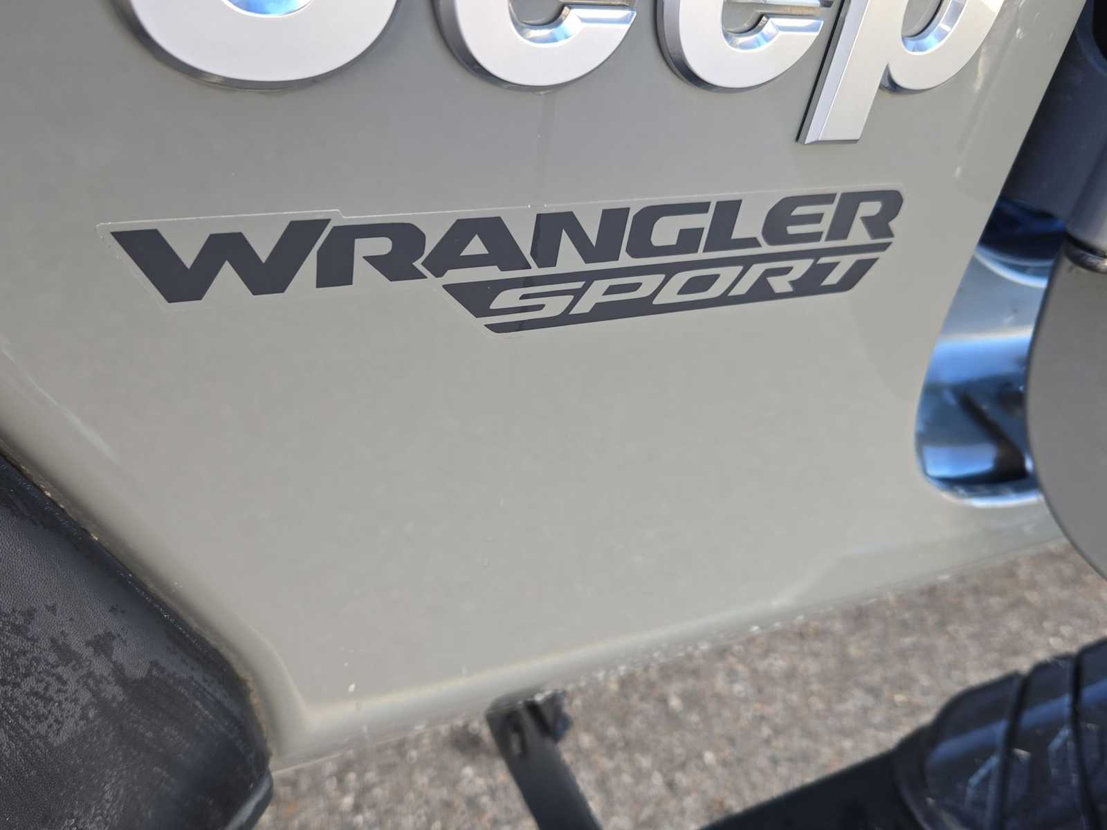 Thumbnail: 2020 Jeep Wrangler - 13