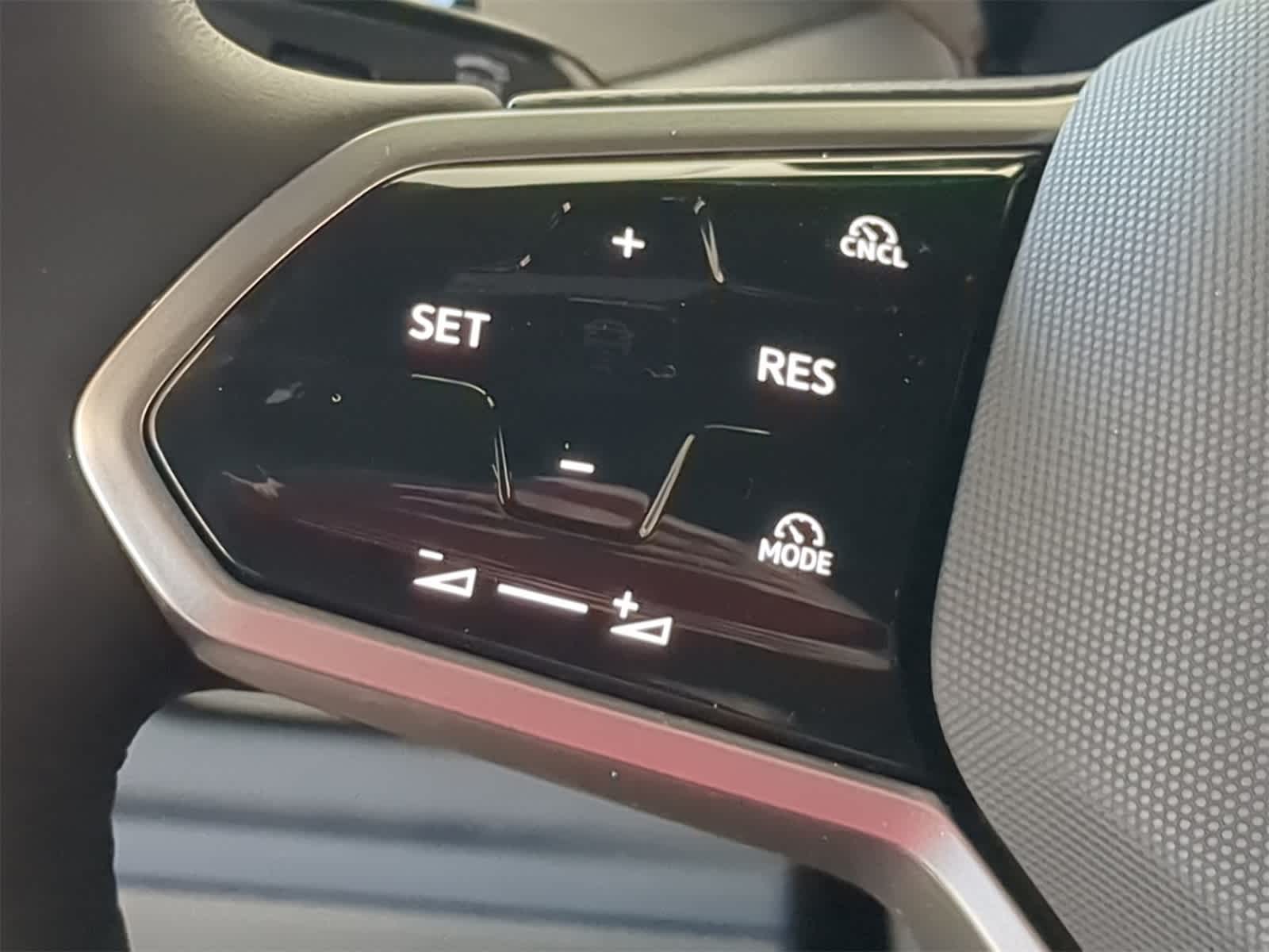 Thumbnail: 2025 Volkswagen ID.Buzz - 21