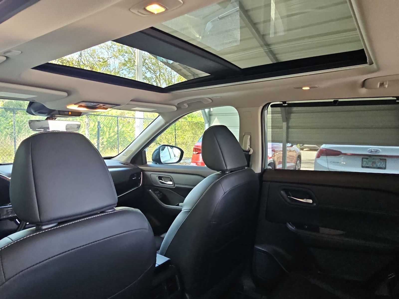 Thumbnail: 2023 Nissan Rogue - 23