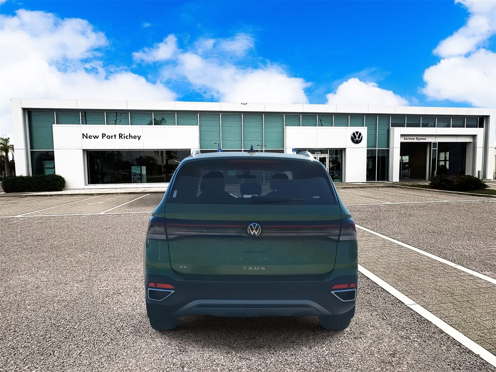 Thumbnail: 2025 Volkswagen Taos - 7