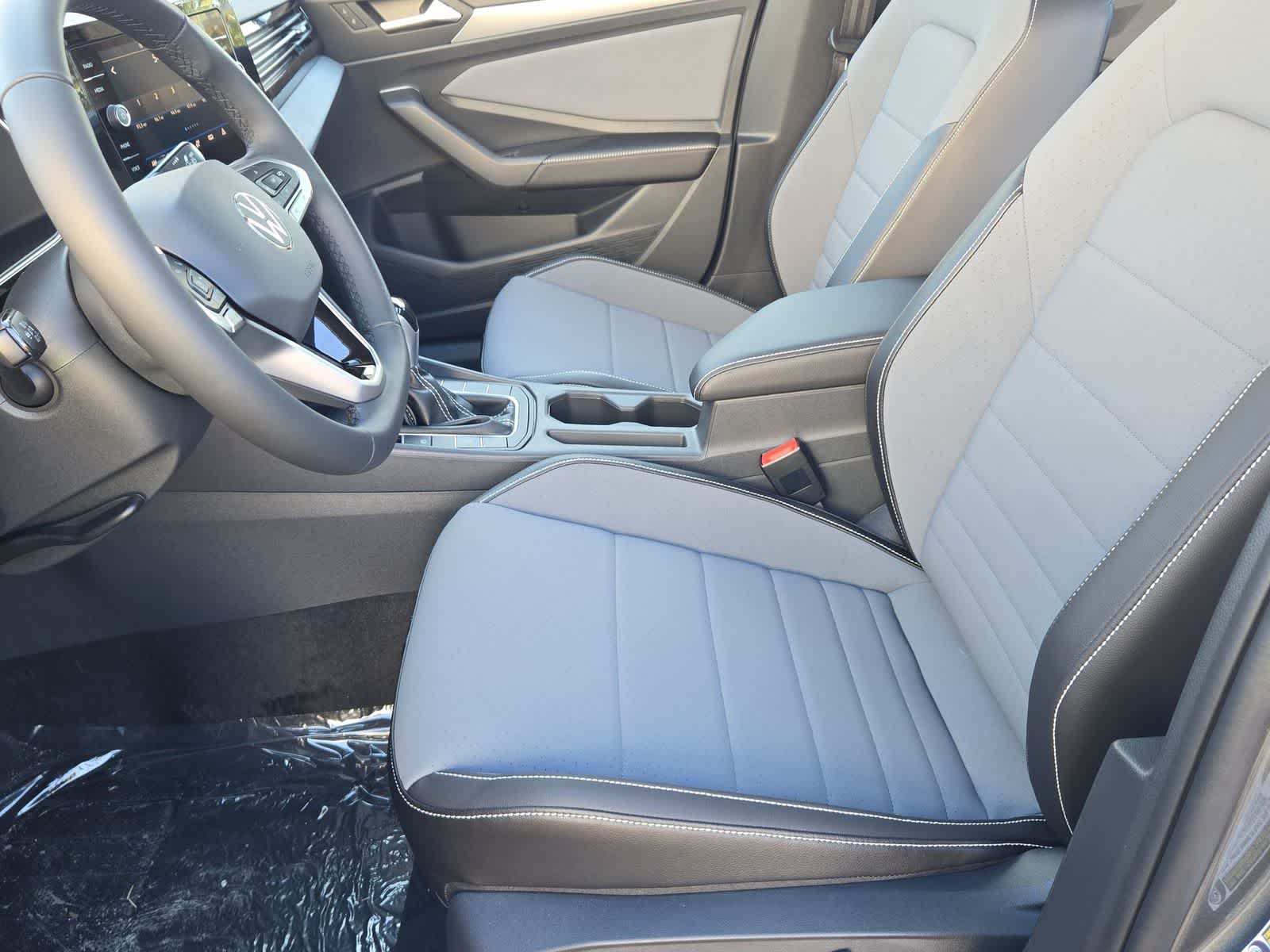 Thumbnail: 2026 Volkswagen Jetta - 22