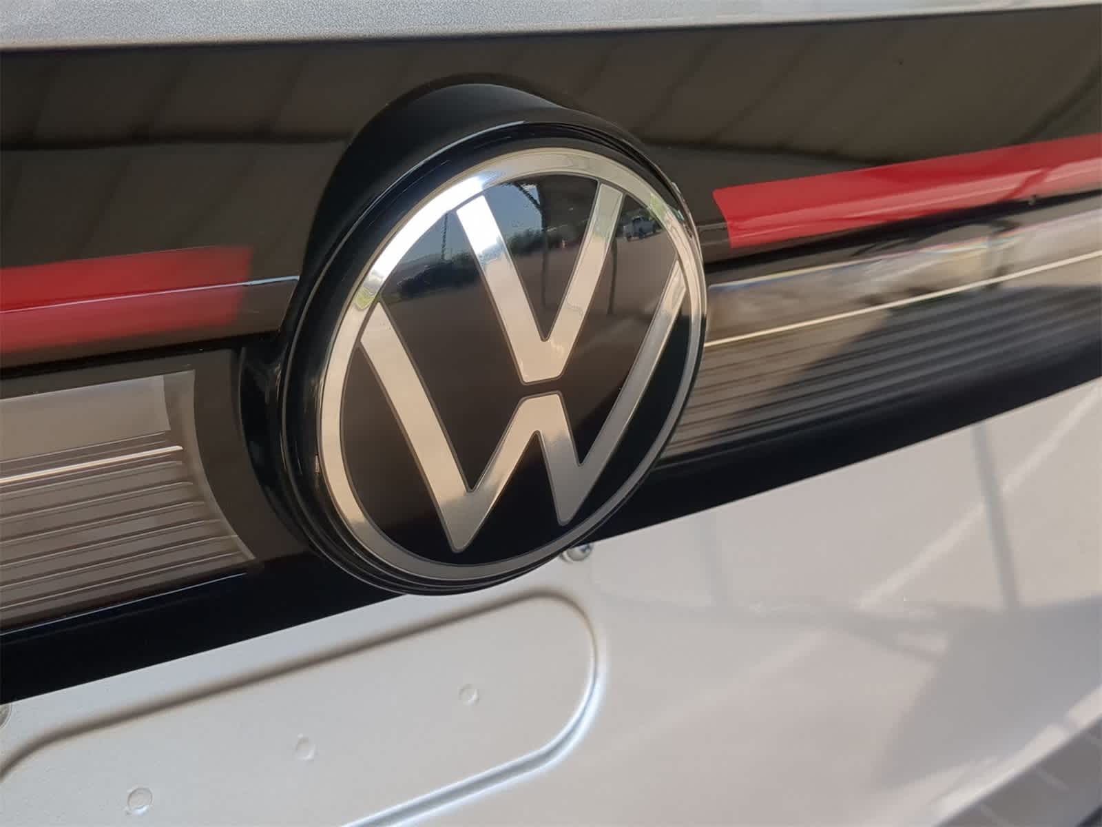 Thumbnail: 2025 Volkswagen Taos - 12