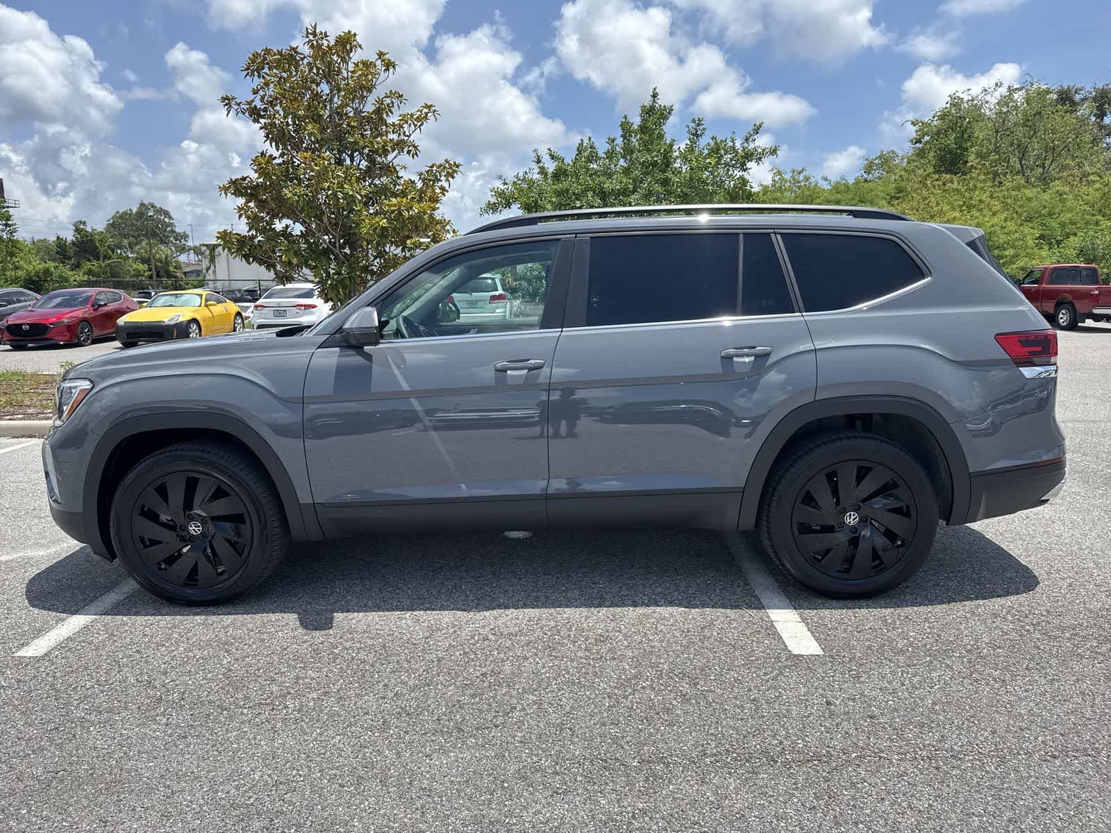 Thumbnail: 2026 Volkswagen Atlas - 2