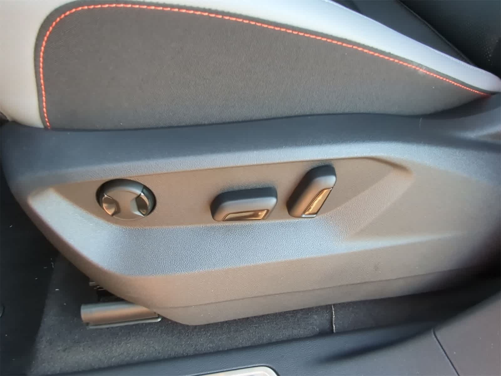 Thumbnail: 2025 Volkswagen Atlas - 18