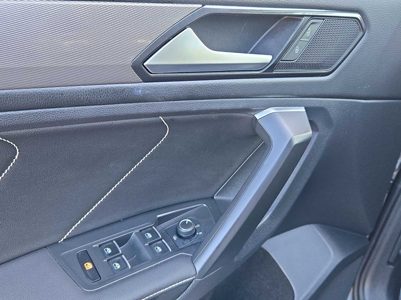 Thumbnail: 2023 Volkswagen Tiguan - 36