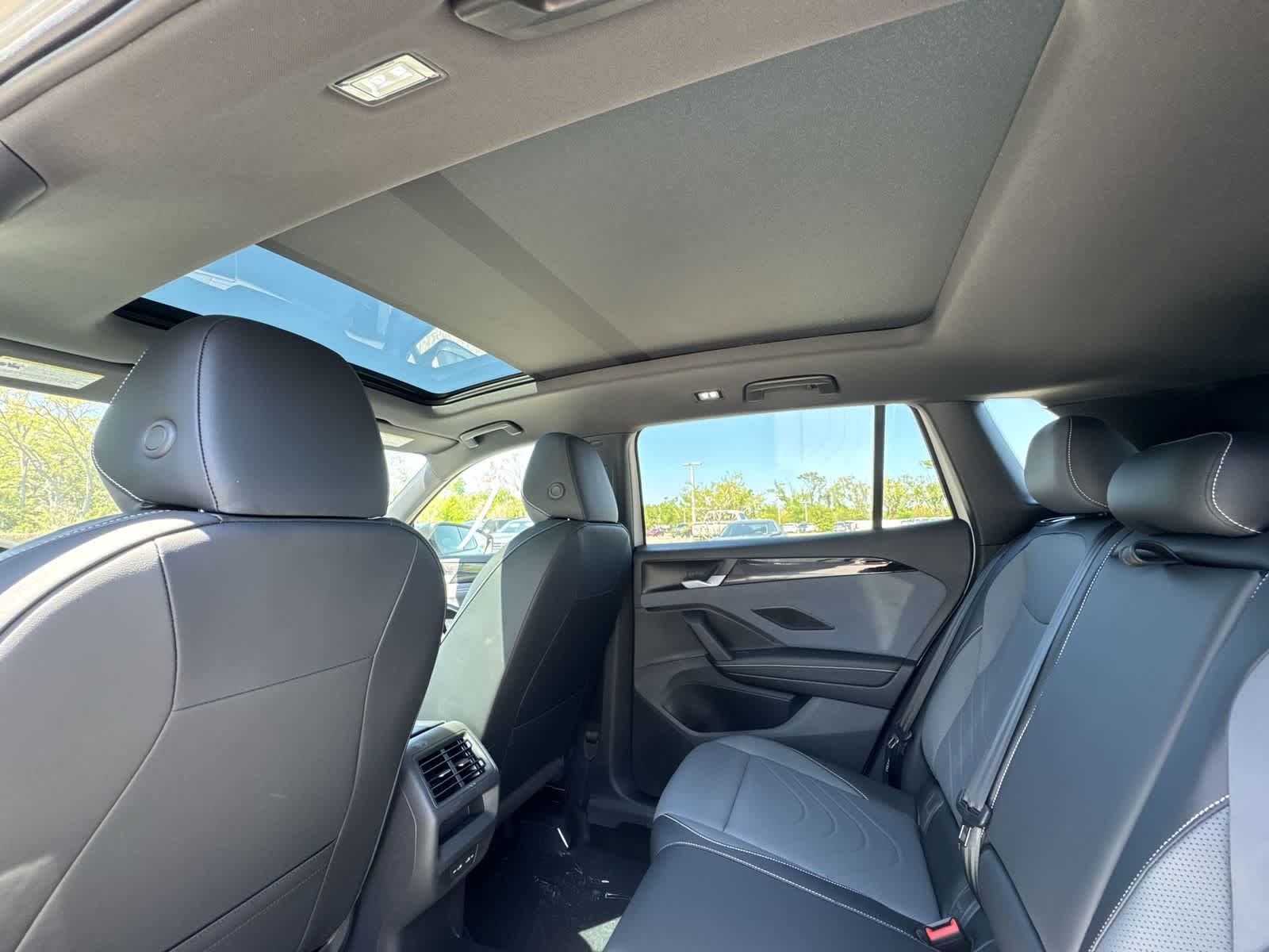 Thumbnail: 2026 Volkswagen Tiguan - 18