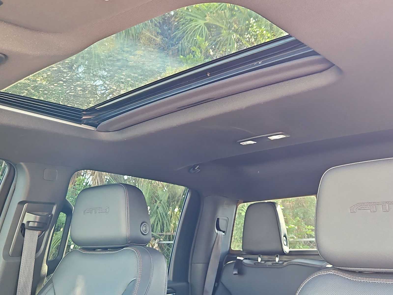 Thumbnail: 2024 GMC Sierra 2500 - 20