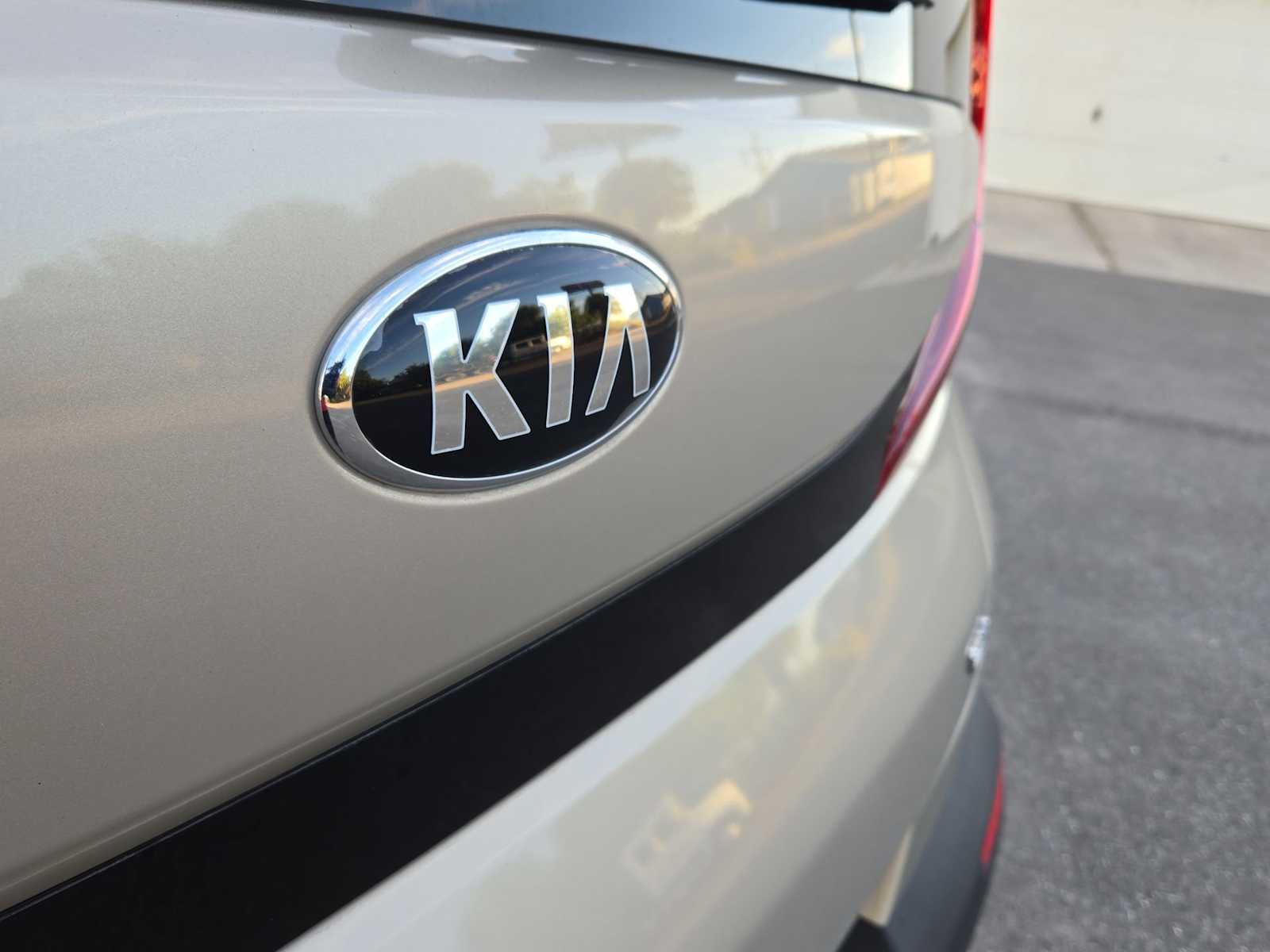 Thumbnail: 2020 Kia Soul - 12