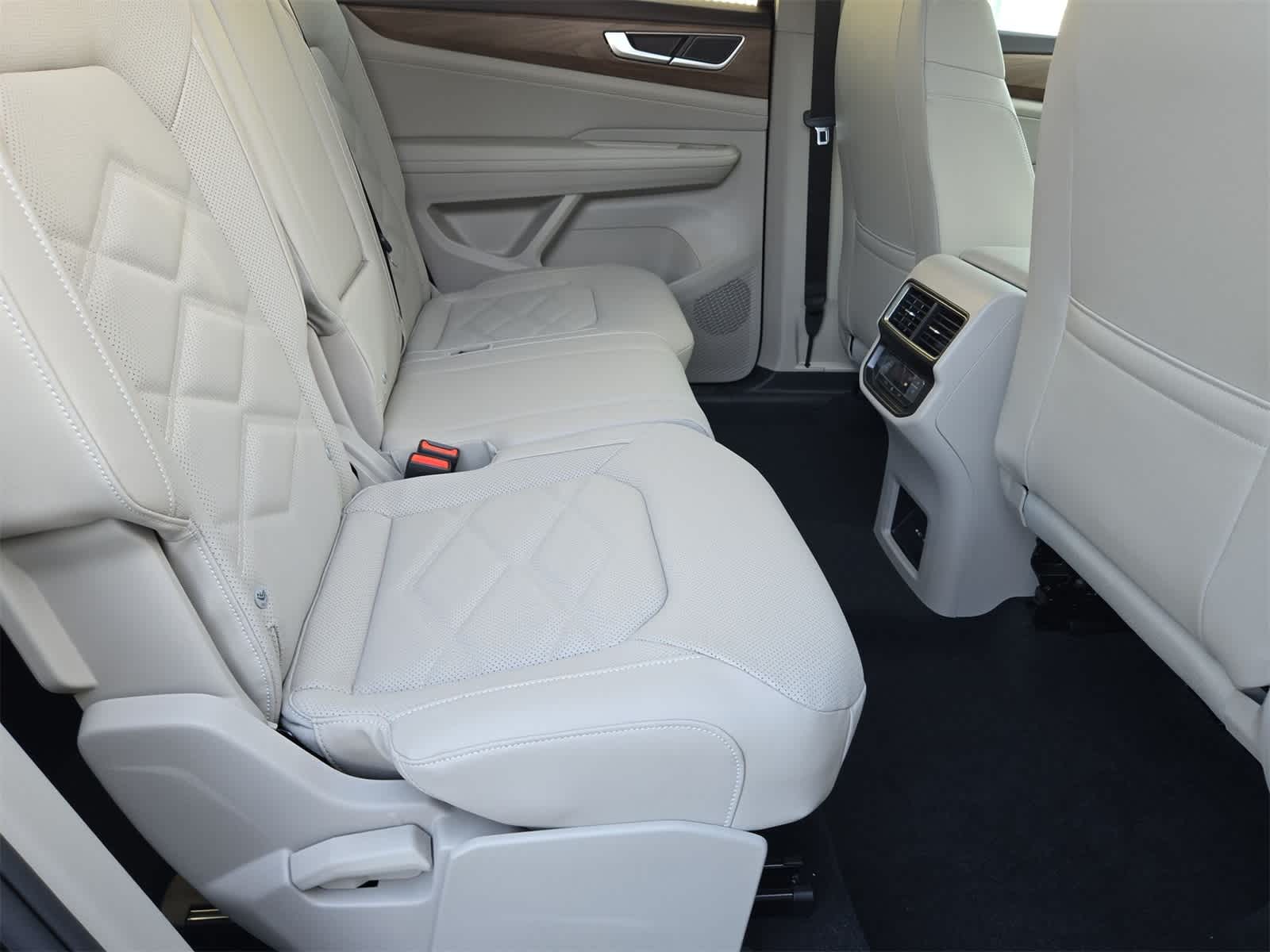 Thumbnail: 2026 Volkswagen Atlas - 20