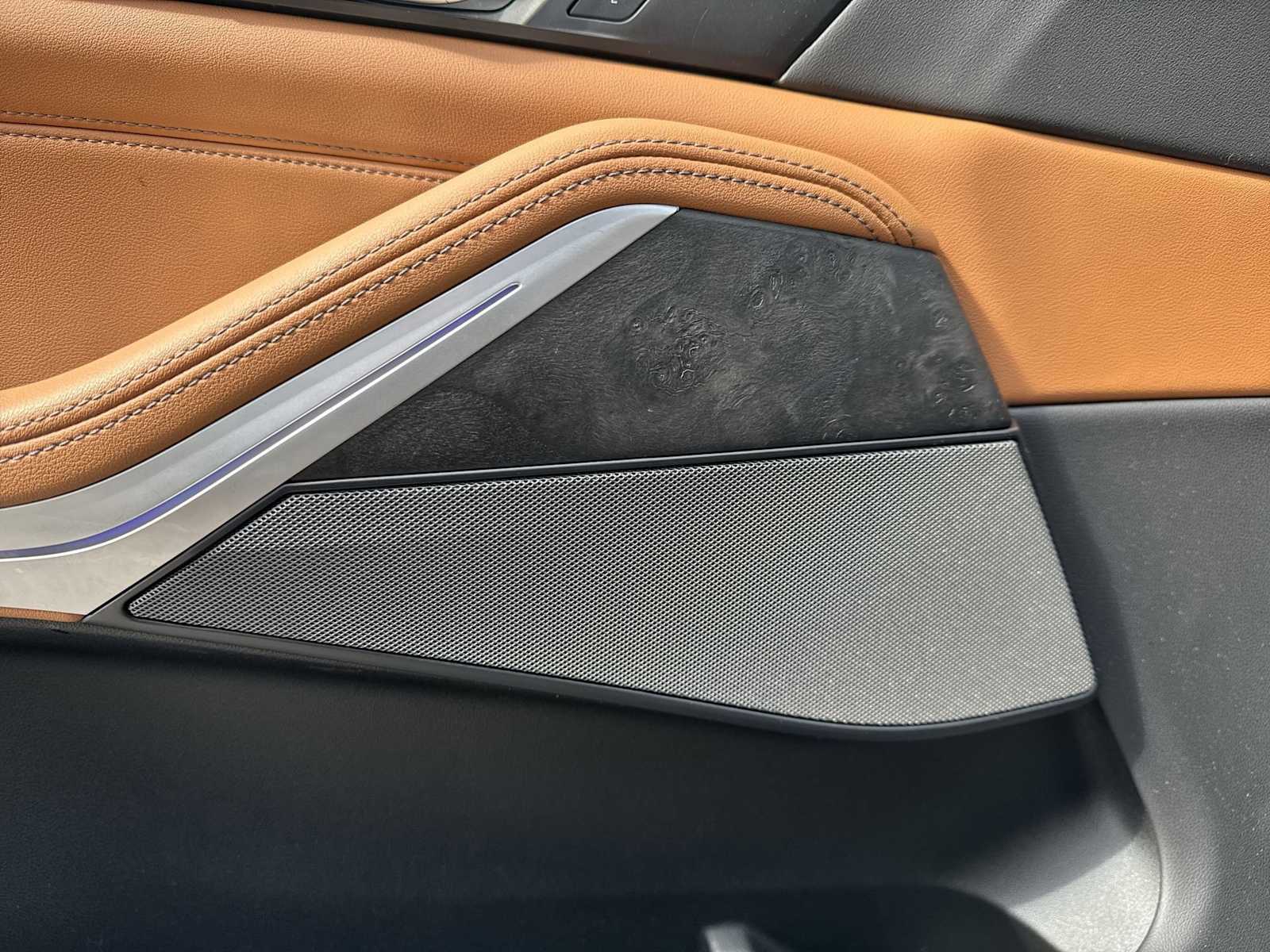 Thumbnail: 2023 BMW X7 - 29