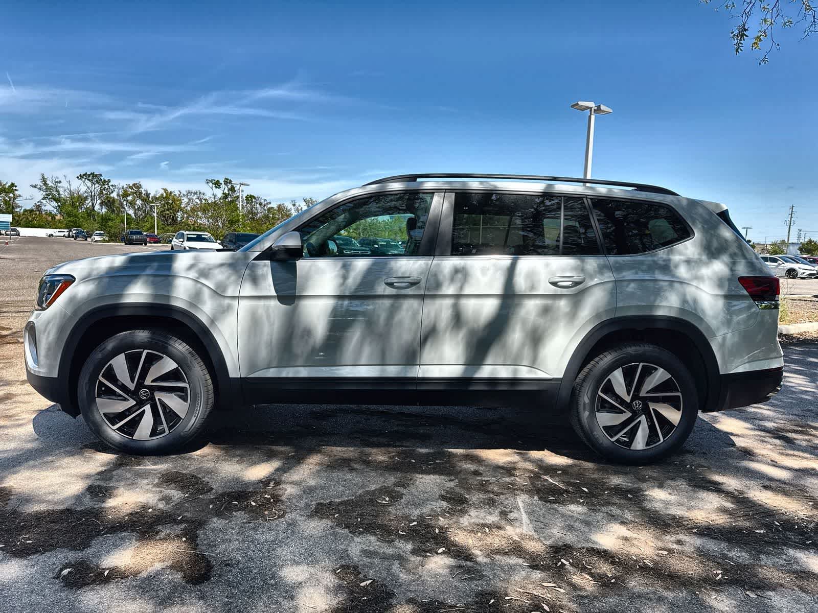 Thumbnail: 2026 Volkswagen Atlas - 3