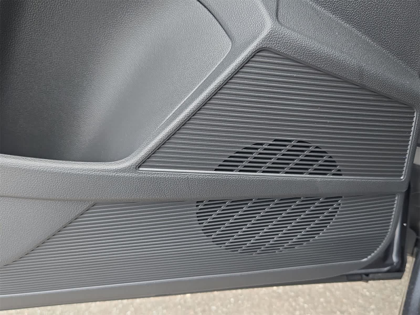 Thumbnail: 2025 Volkswagen Taos - 28