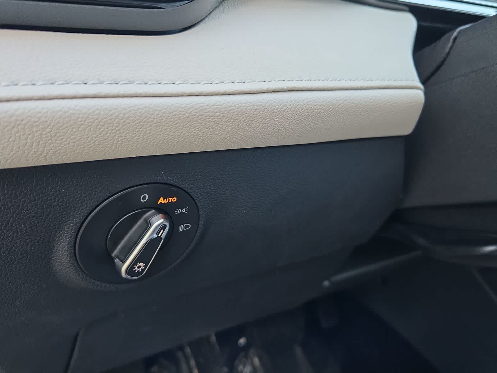 Thumbnail: 2025 Volkswagen Taos - 37