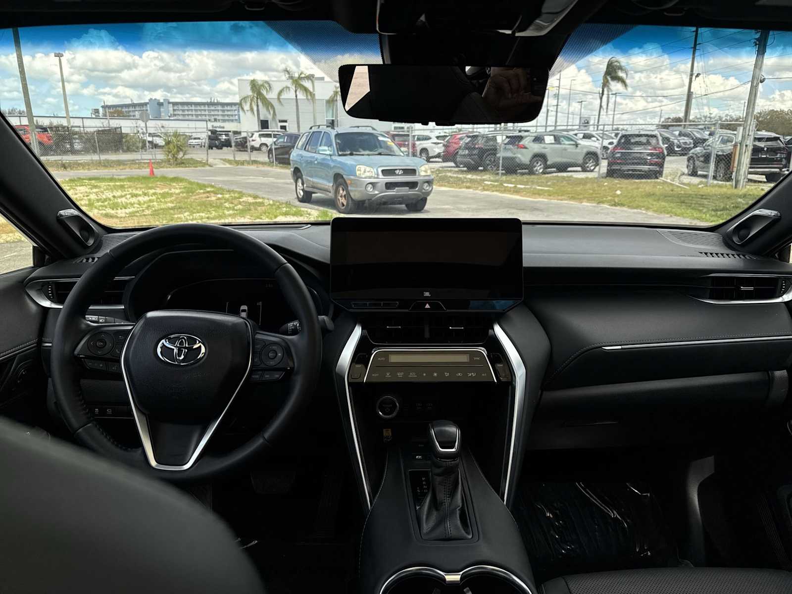 Thumbnail: 2024 Toyota Venza - 14