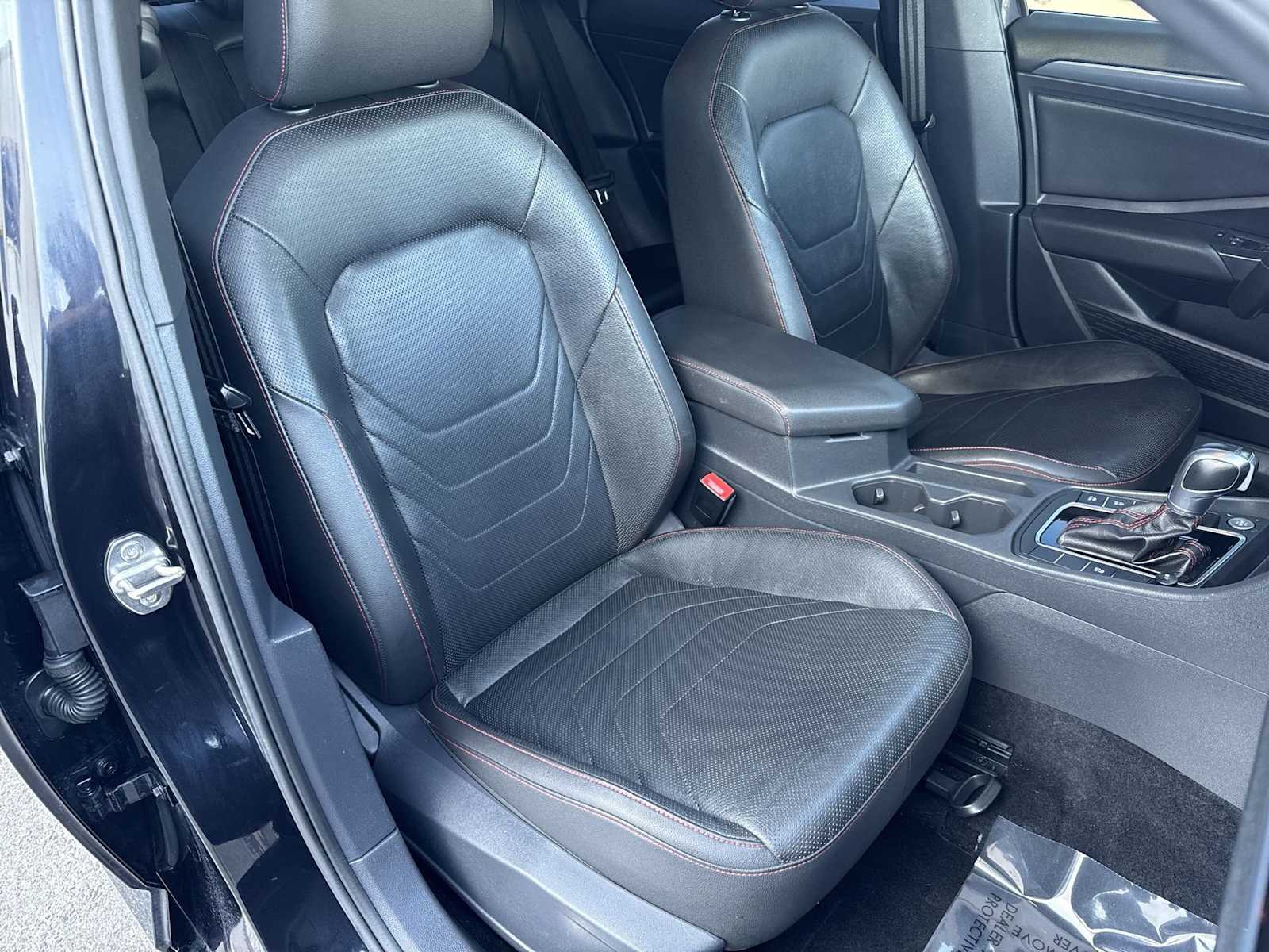 Thumbnail: 2019 Volkswagen Jetta - 20