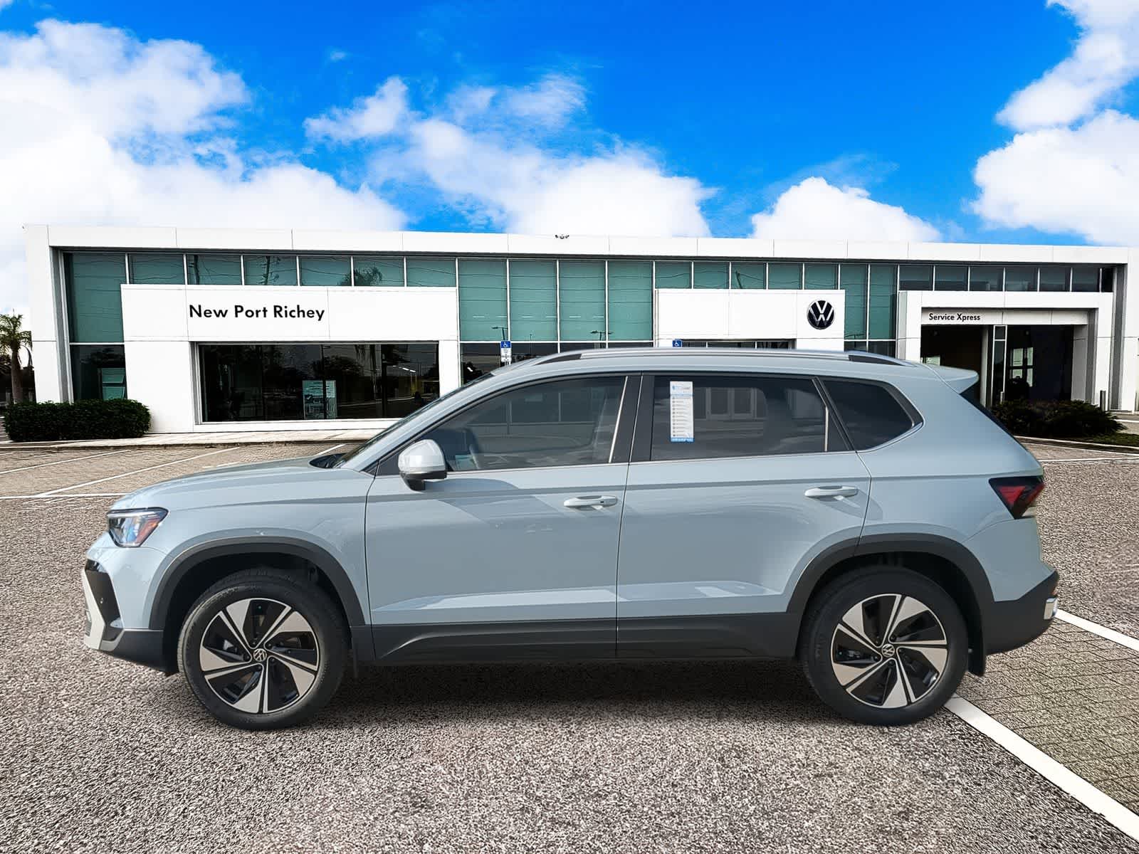 Thumbnail: 2025 Volkswagen Taos - 5