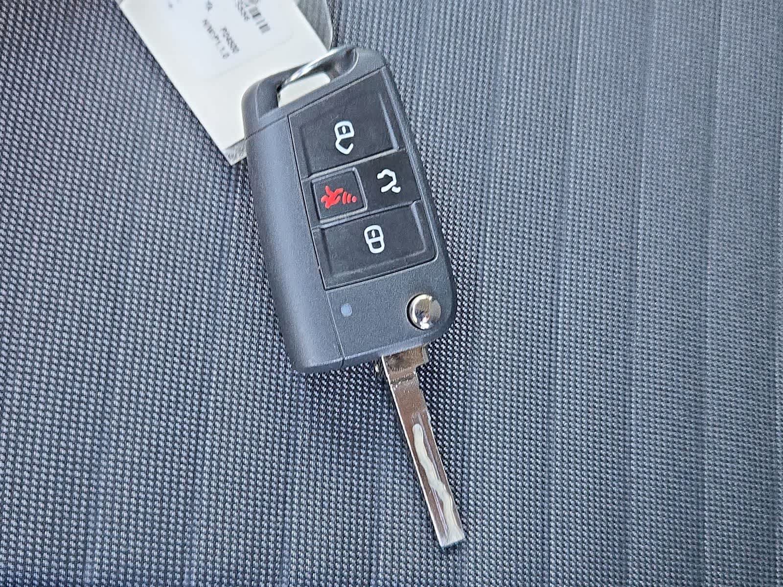 Thumbnail: 2026 Volkswagen Jetta - 32