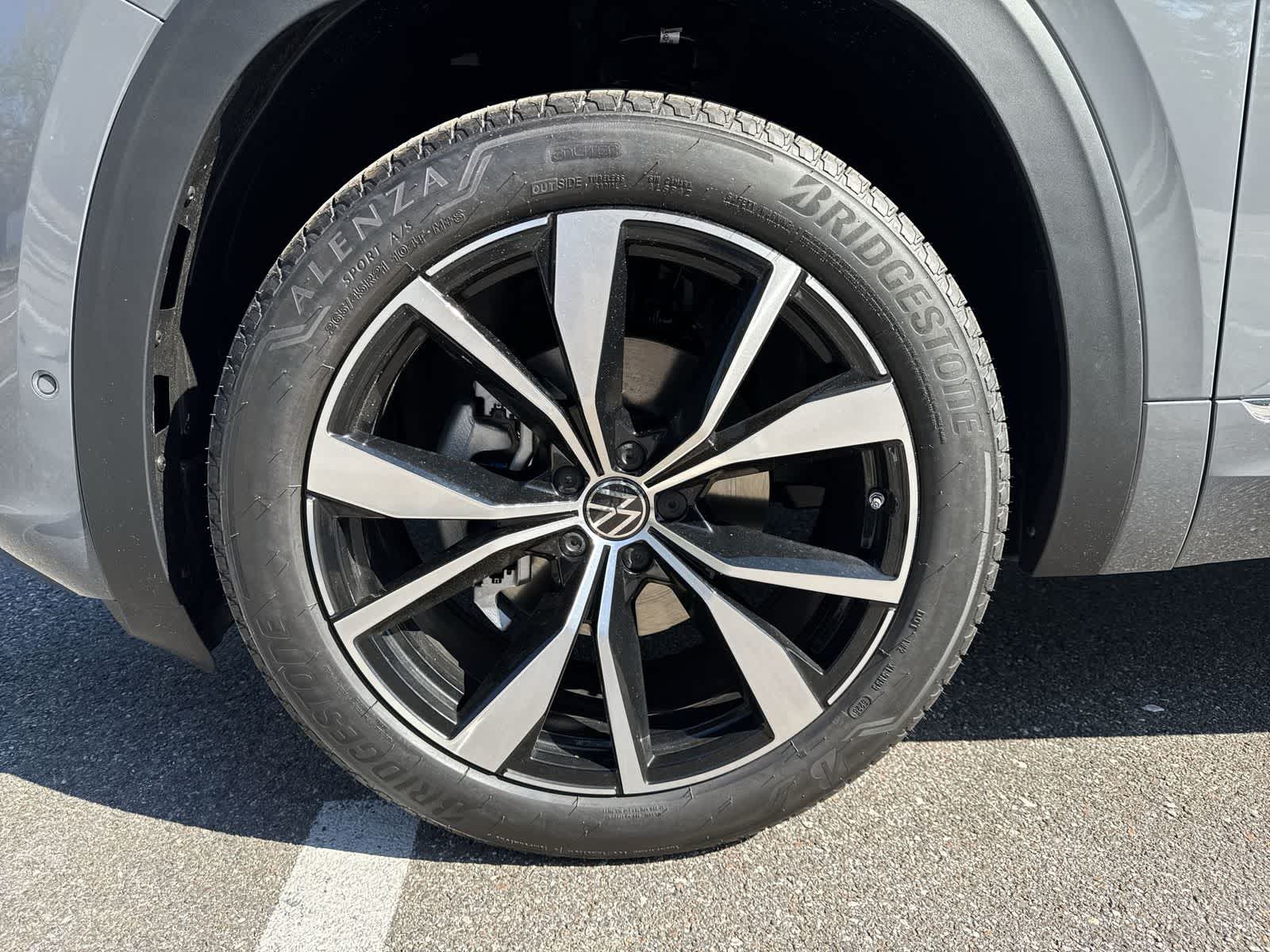 Thumbnail: 2026 Volkswagen Atlas - 12