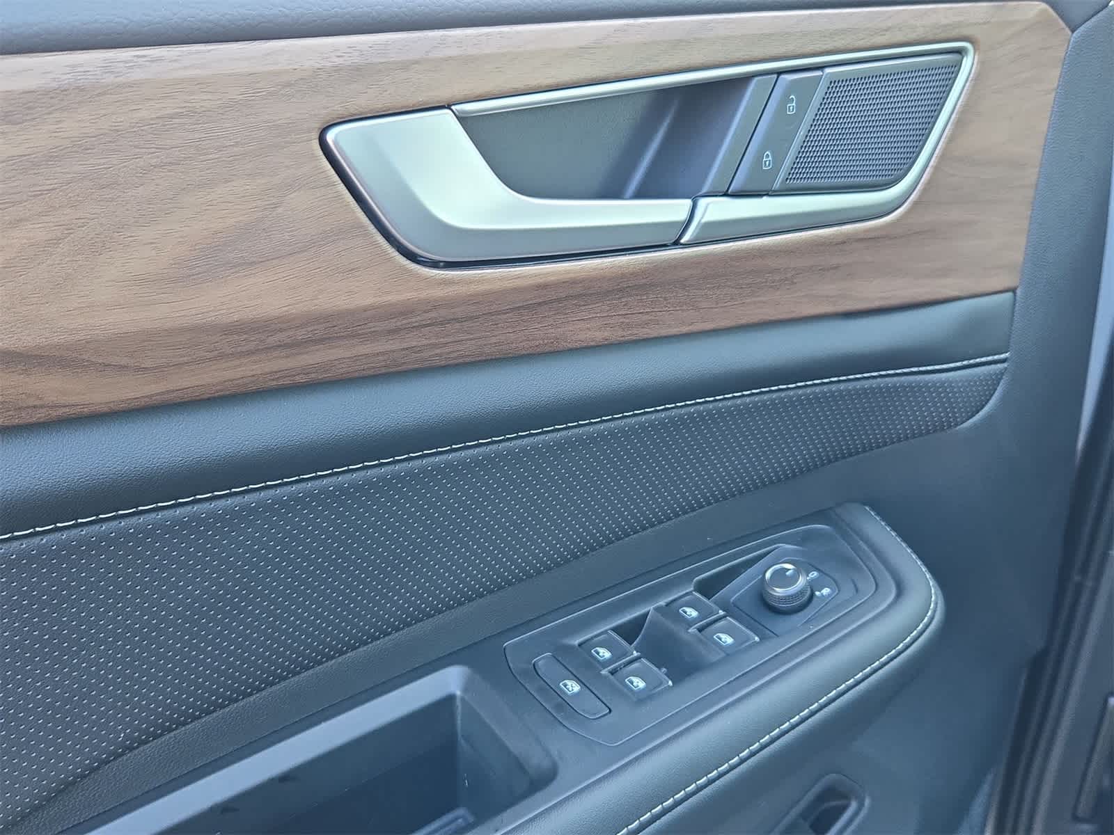 Thumbnail: 2026 Volkswagen Atlas - 37