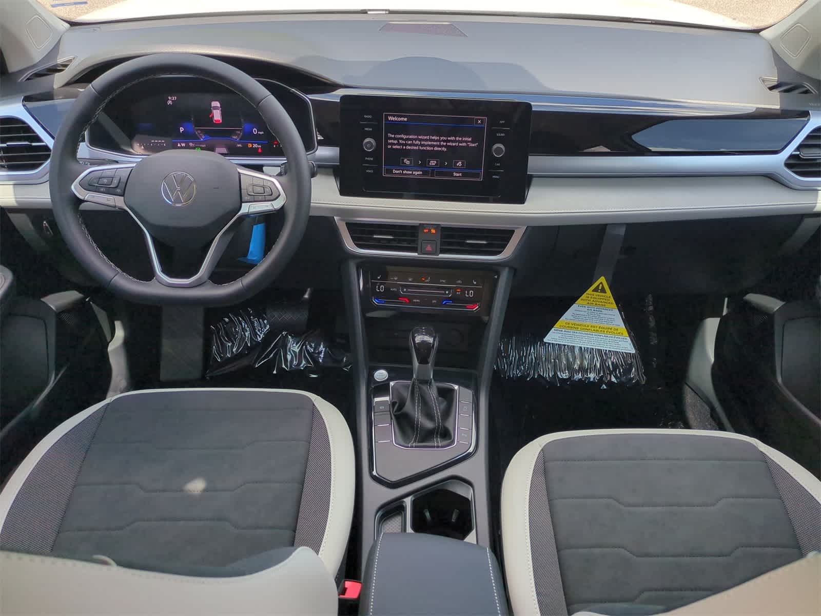 Thumbnail: 2025 Volkswagen Taos - 16