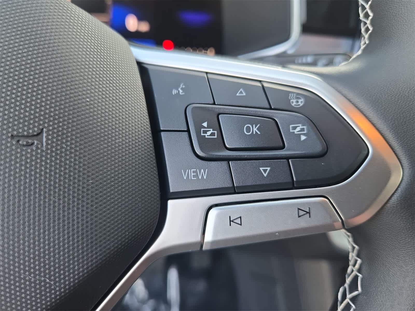 Thumbnail: 2025 Volkswagen Taos - 24