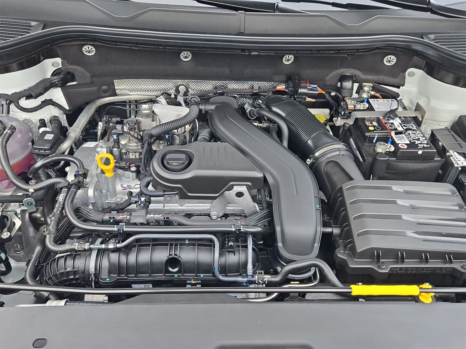 Thumbnail: 2025 Volkswagen Taos - 15