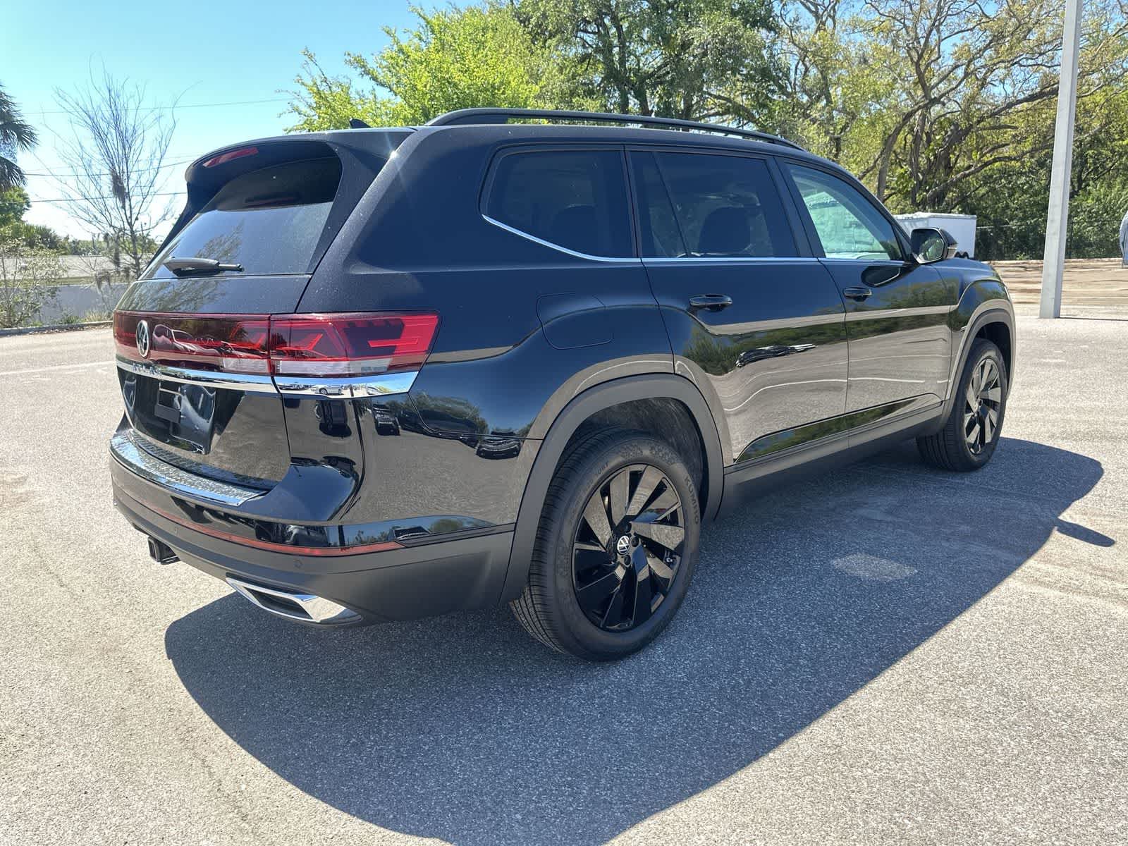 Thumbnail: 2026 Volkswagen Atlas - 6