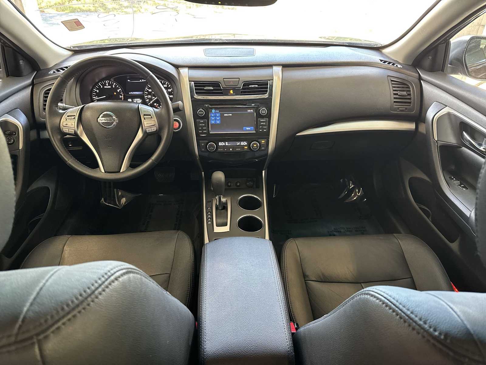 Thumbnail: 2015 Nissan Altima - 15