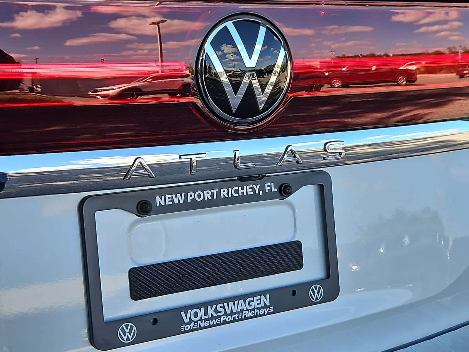 Thumbnail: 2026 Volkswagen Atlas - 13