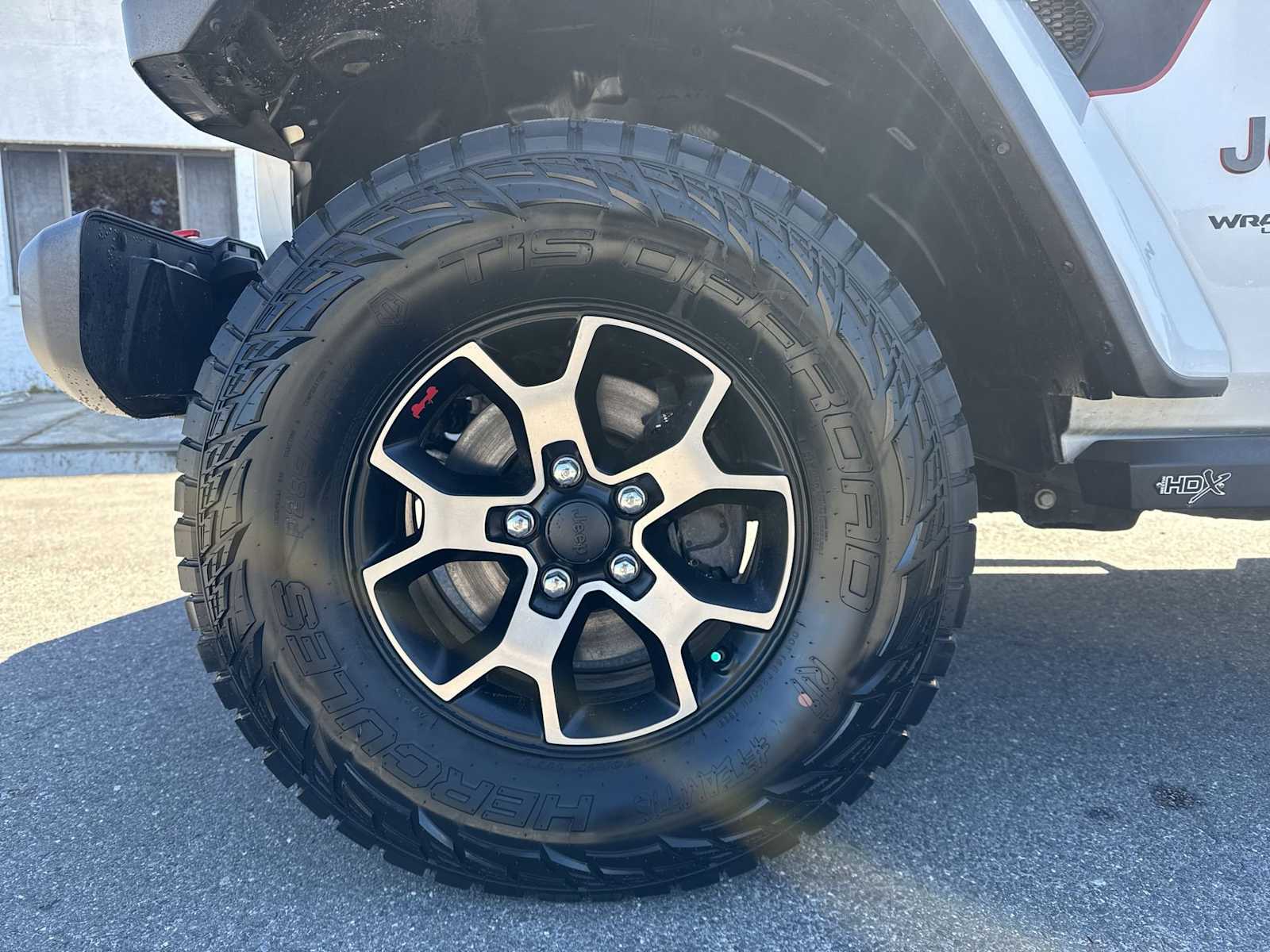 Thumbnail: 2019 Jeep Wrangler - 13