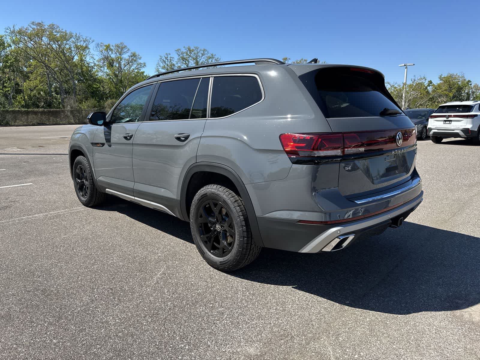Thumbnail: 2026 Volkswagen Atlas - 4