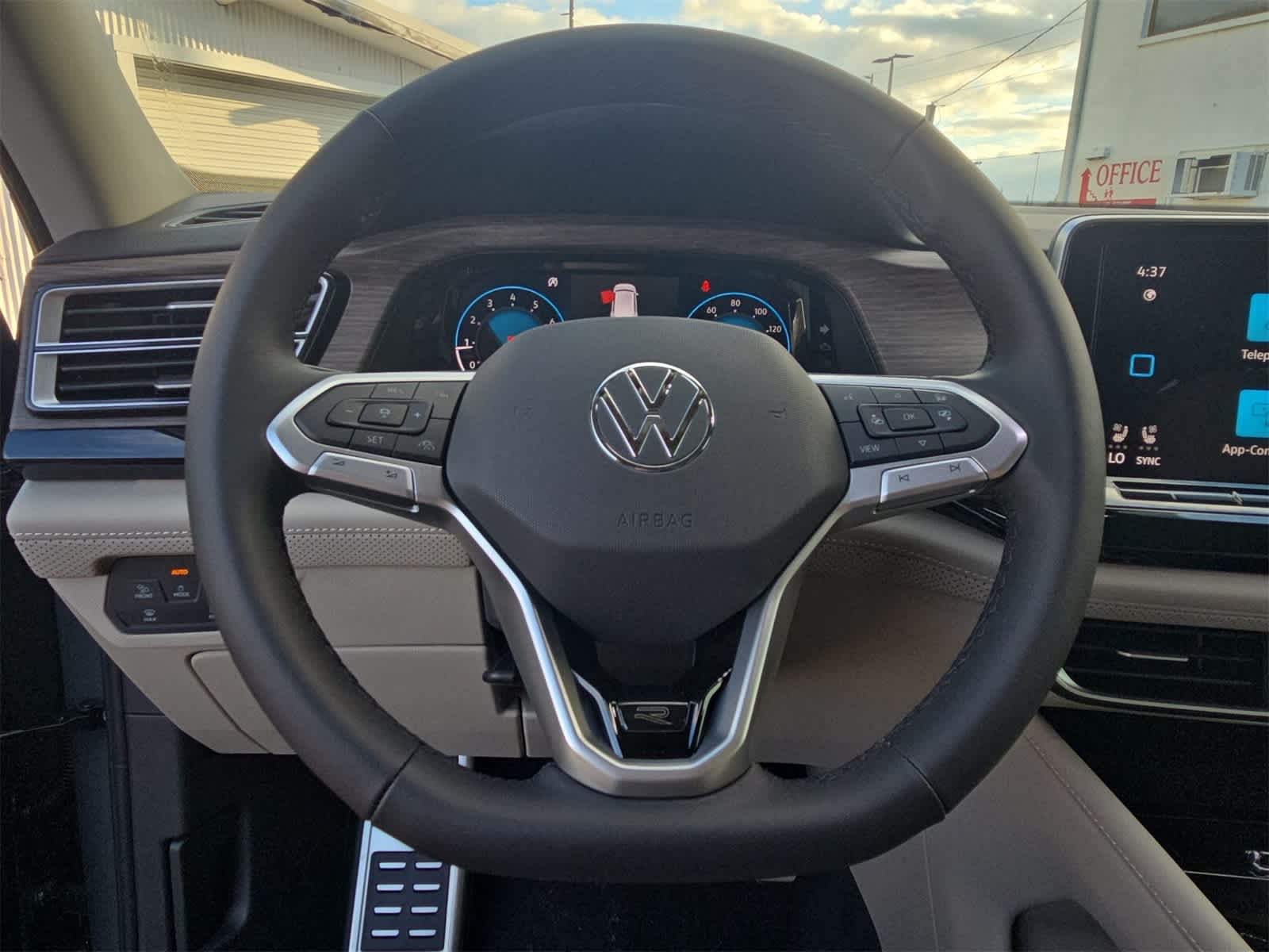 Thumbnail: 2026 Volkswagen Atlas - 22