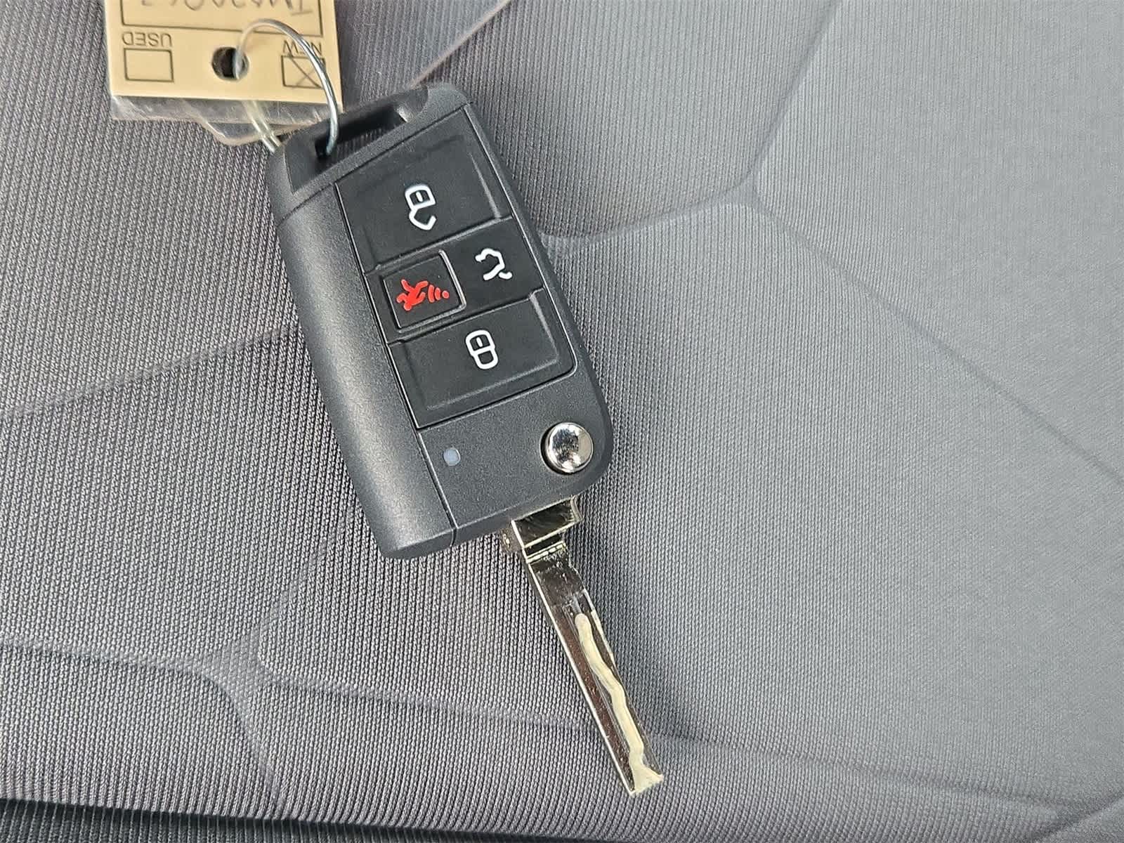 Thumbnail: 2026 Volkswagen Jetta - 32