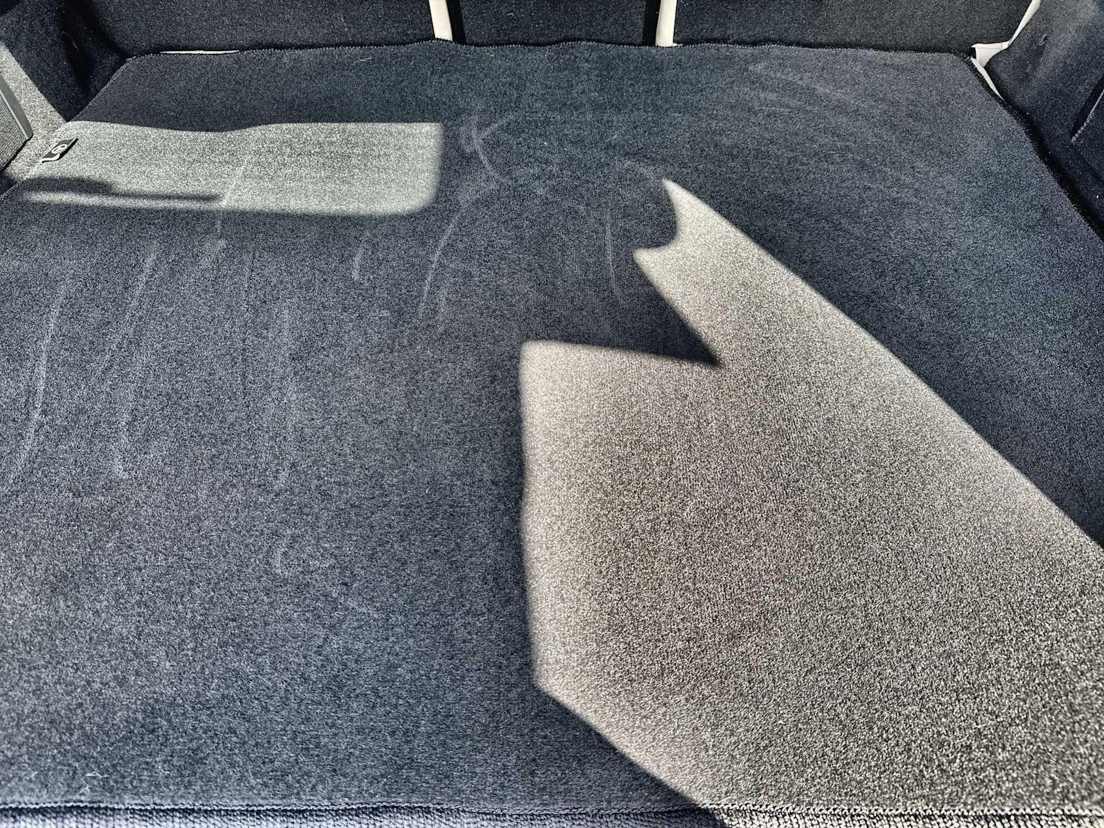 Thumbnail: 2022 Mercedes-Benz GLB - 33