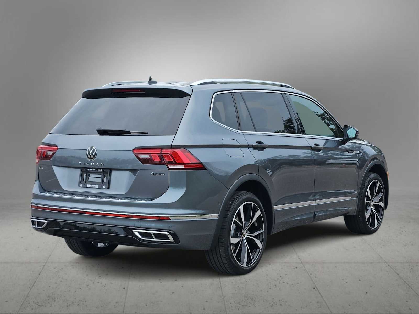 Thumbnail: 2024 Volkswagen Tiguan - 8