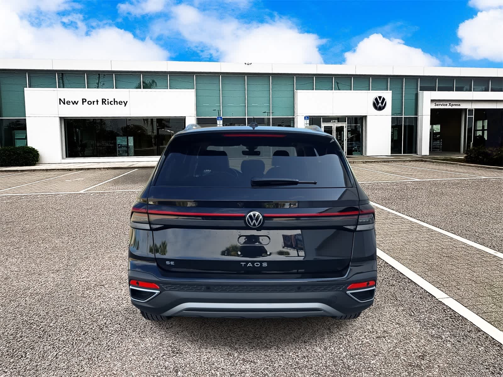 Thumbnail: 2025 Volkswagen Taos - 7