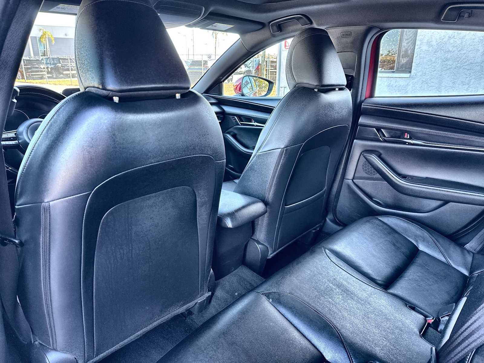 Thumbnail: 2022 Mazda Mazda3 - 17